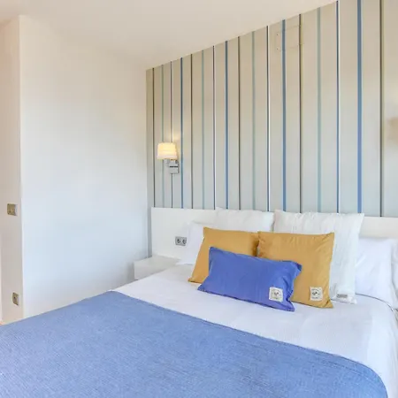 Panoramic Sea Views