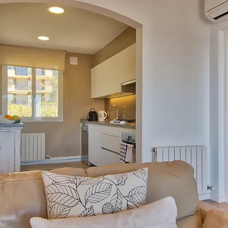 Panoramic Sea Views Apartment