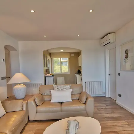 Panoramic Sea Views Apartment *