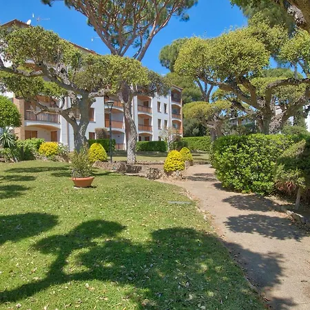Panoramic Sea Views *