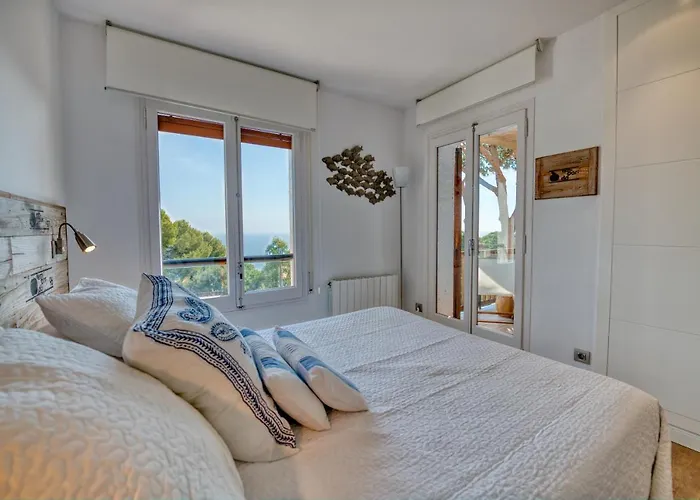 Panoramic Sea Views Daire Calella De Palafrugell