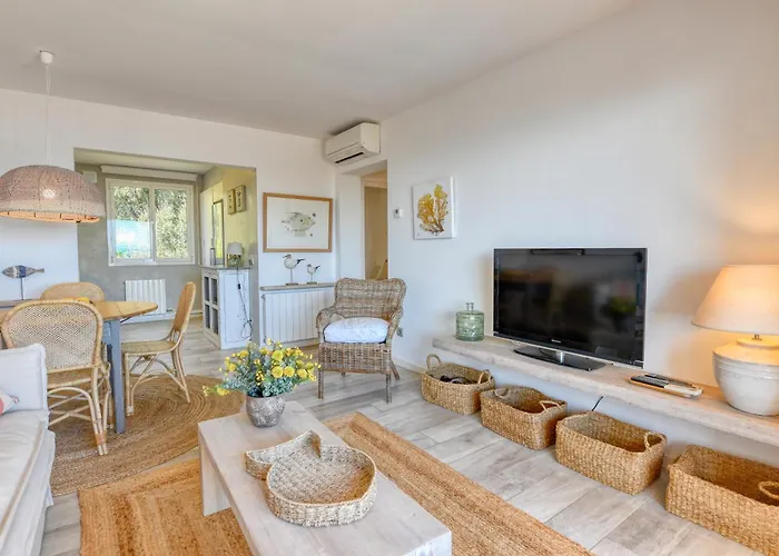 Panoramic Sea Views Daire Calella De Palafrugell