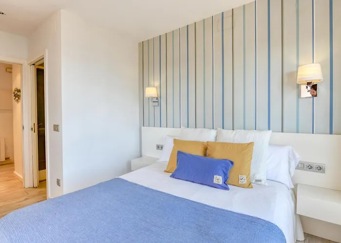 Panoramic Sea Views